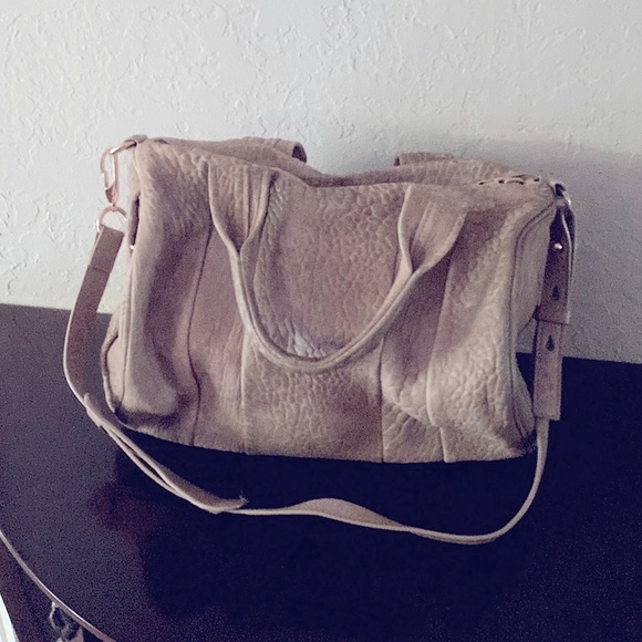 ALEXANDER WANG large Rocco Latte Bag Rosegold Hardware Long Strap  Perfect - Picture 11 of 16